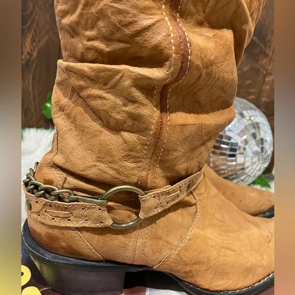 Shit Kickers - Picture 6 of 9